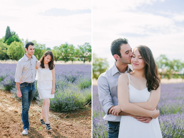 Séance engagement dans la lavande - Photographe couple dans le Gard
